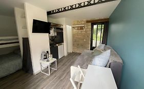 Studio Indre Climatise, La Halte De Cuze, Aux Abords De La Loire A Velo